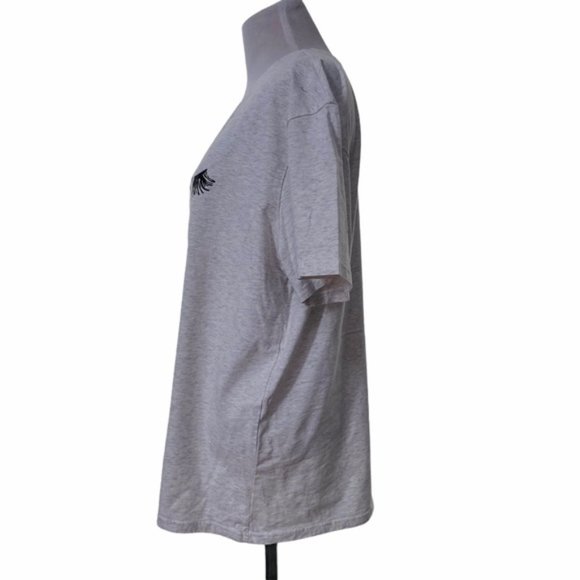 Women's Eyelash Face Lips Heathered Grey T-Shirt - Picture 4 of 6